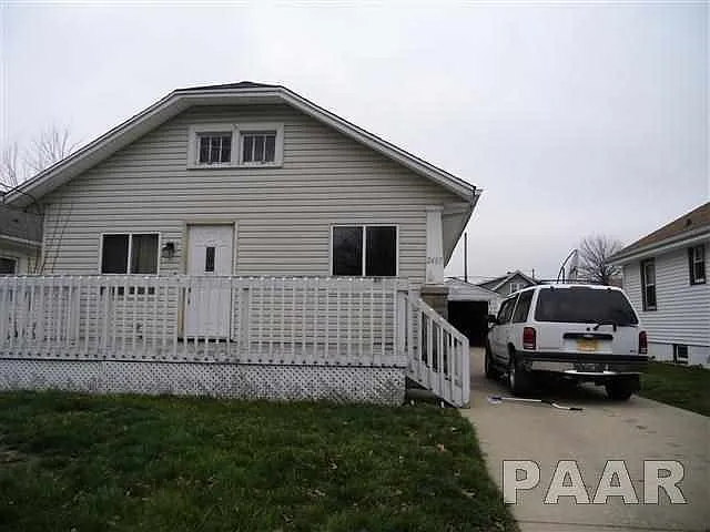 2407 W Barker Ave photo 1