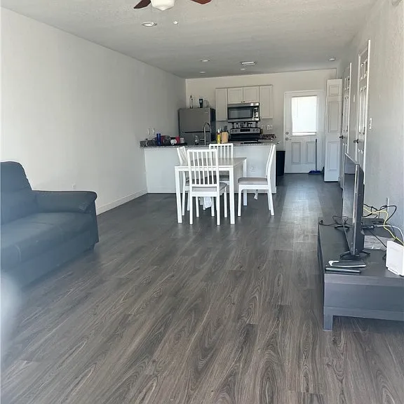 701 S Lopez St #1 — Photo 1