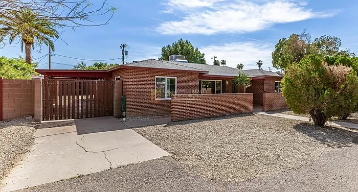 1307 W Thomas Rd — Photo 1
