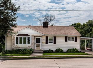 890 Rush St, Dubuque, IA 52003