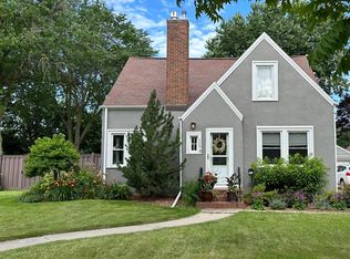 203 13th Ave NW, Rochester, MN 55901