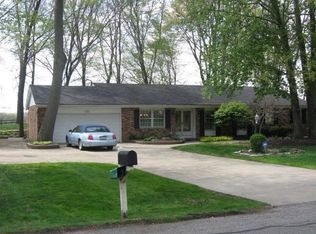 4544 Laburnum Dr, Akron, OH 44319