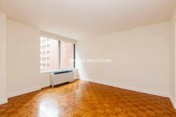 Rented by Mirador Real Estate | media 34