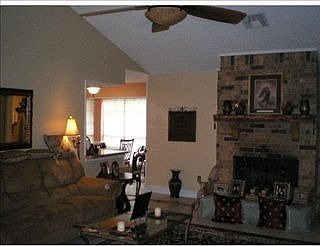 1st image of 272 Longview Dr