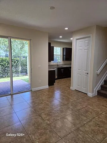 3 bed, 1718 sqft, $3,250 — Photo 4