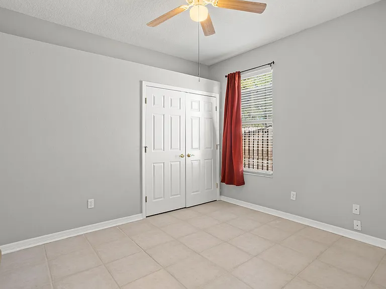 2810 University Acres Dr — Photo 28