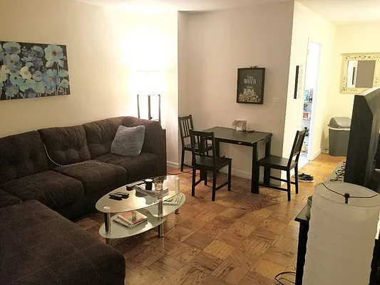 Rented by Manhattan Apartment Organization | media 50