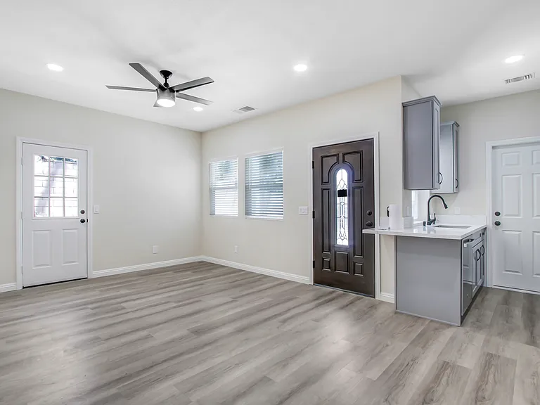 13046 Arapaho Rd — Photo 7