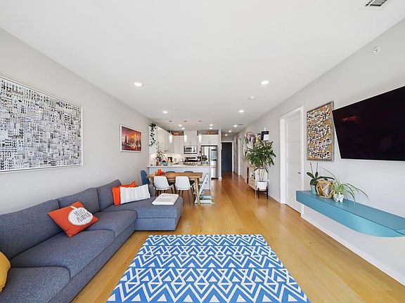 3rd image of 306 New York Ave #401