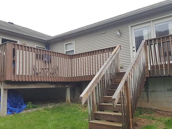 2nd image of 2509 Buck Ln