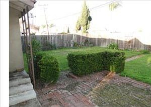 4th image of 17110 Illinois Ct
