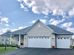 12537 Locke Ln, Winnebago, IL 61088