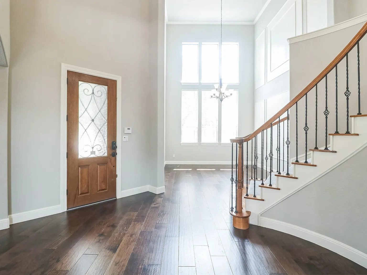 4 bed, 3.5 bath, 3891 sqft, $3,500 — Photo 4