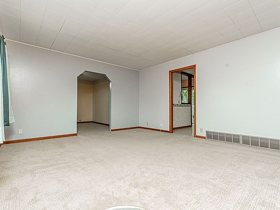 2nd image of 503 Lena Ave