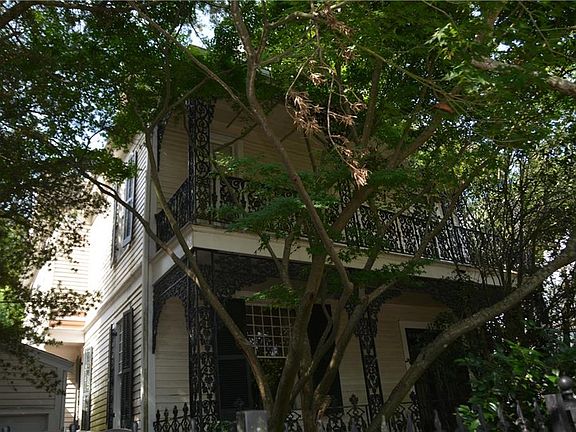 2nd image of 5316 Dryades St