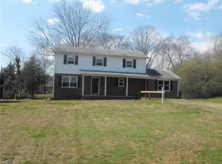 4620 Hildebrand Dr, Winston Salem, NC 27106