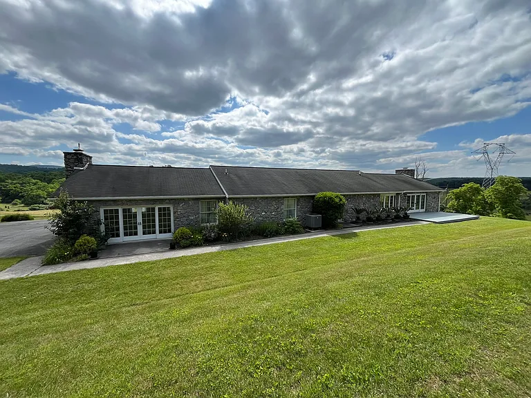 1281 Stony Hill Rd — Photo 5