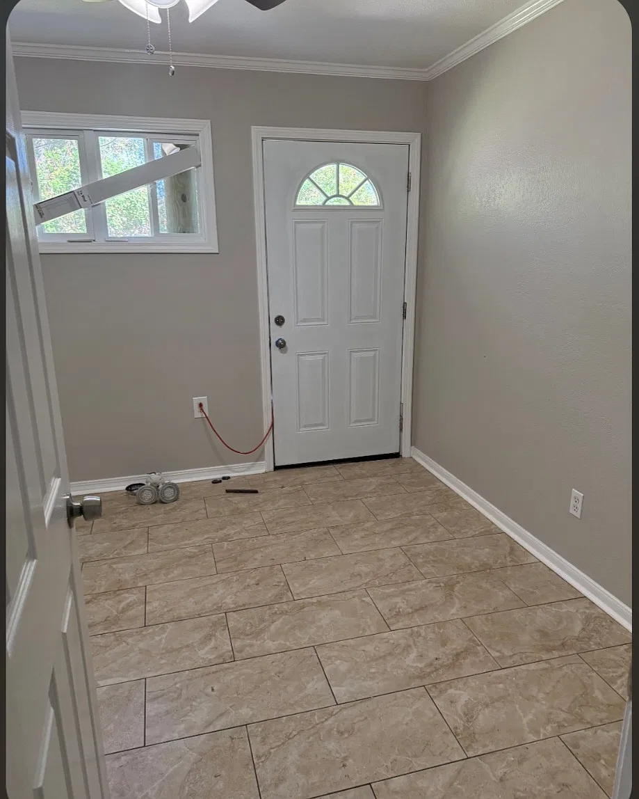 3 bed, 1.5 bath, 1003 sqft, $1,400 — Photo 2