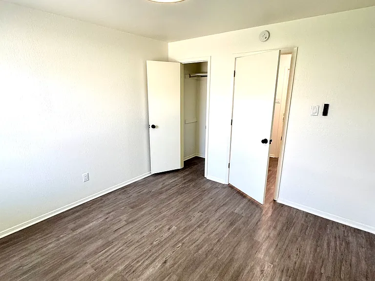 Camfield Ave — Photo 11