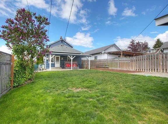 Fully fenced yard for either the kids and / or dogs to run free.
