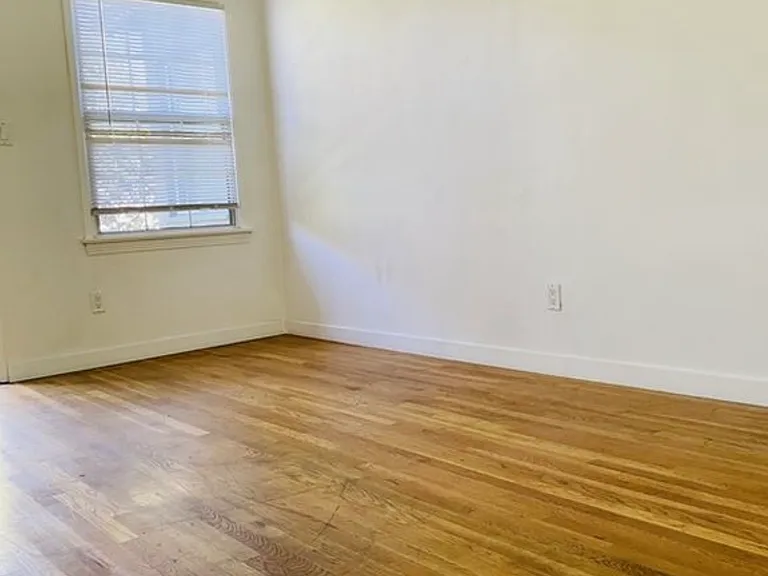 1233 N Cordova St #D — Photo 4