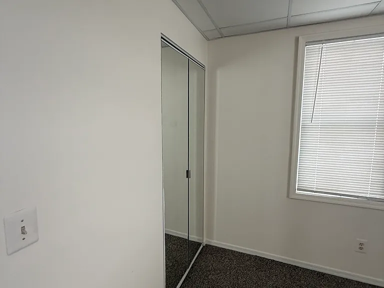 273 Centre Ave — Photo 10