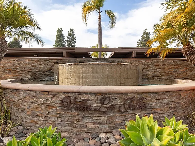 Condo Complex- Villa La Jolla
