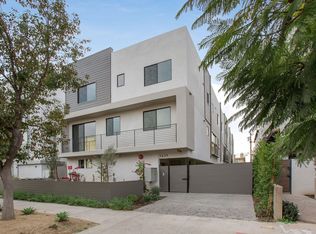 1437 Hi Point St, Los Angeles, CA 90035