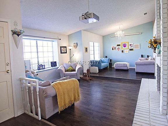 5th image of 4901 Holly Grove Dr