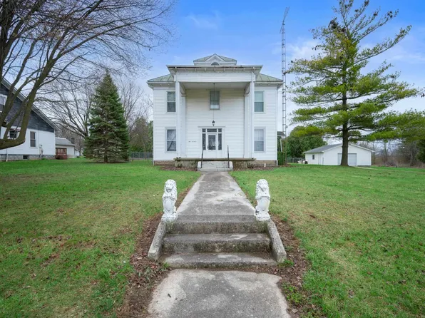 117 W Main St, Saratoga, IN 47382