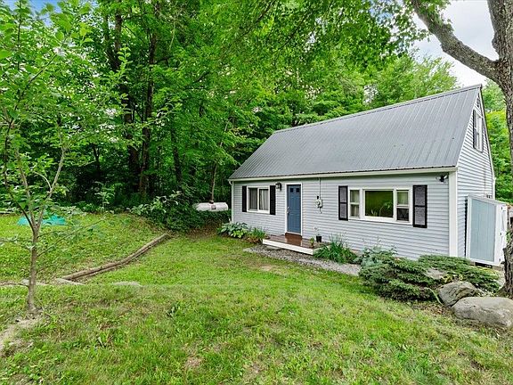 3rd image of 2083 Bartlett Hill Road