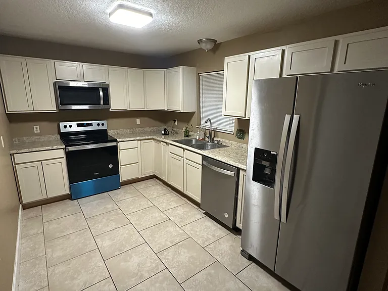 2117 Harlem Ave — Photo 14