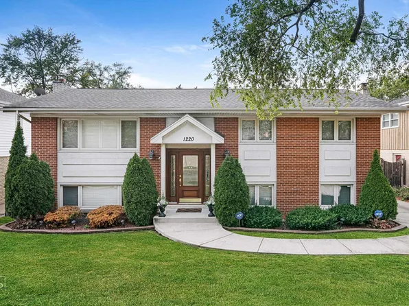 1220 S Stone Ave, La Grange, IL 60525
