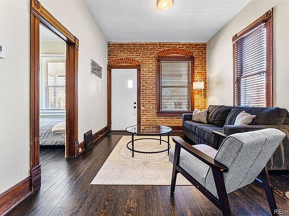 4th image of 2539 Irving Street