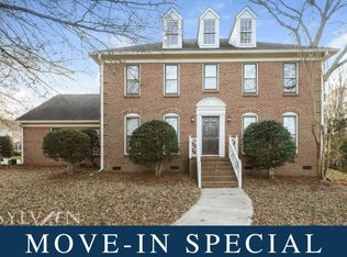4810 Meadowridge Dr, Charlotte, NC 28226