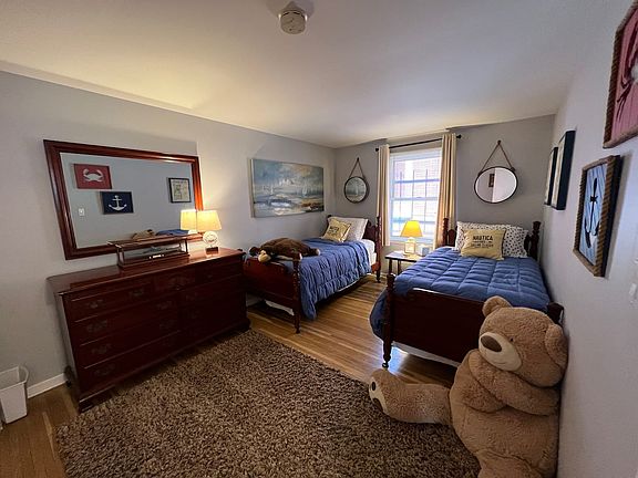 5th image of 151 Linwood Ave APT 4L