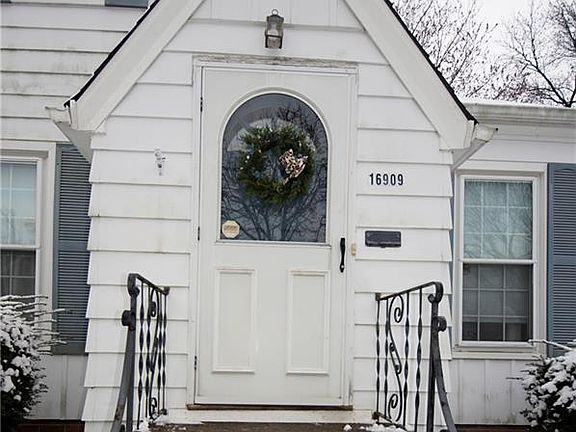 2nd image of 16909 Sedalia Ave