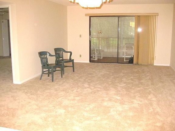 4th image of 7300 Amberly Ln APT 203