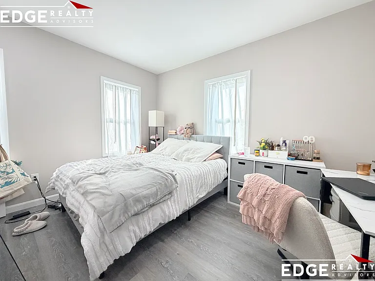 16 Long Ave #2 — Photo 9