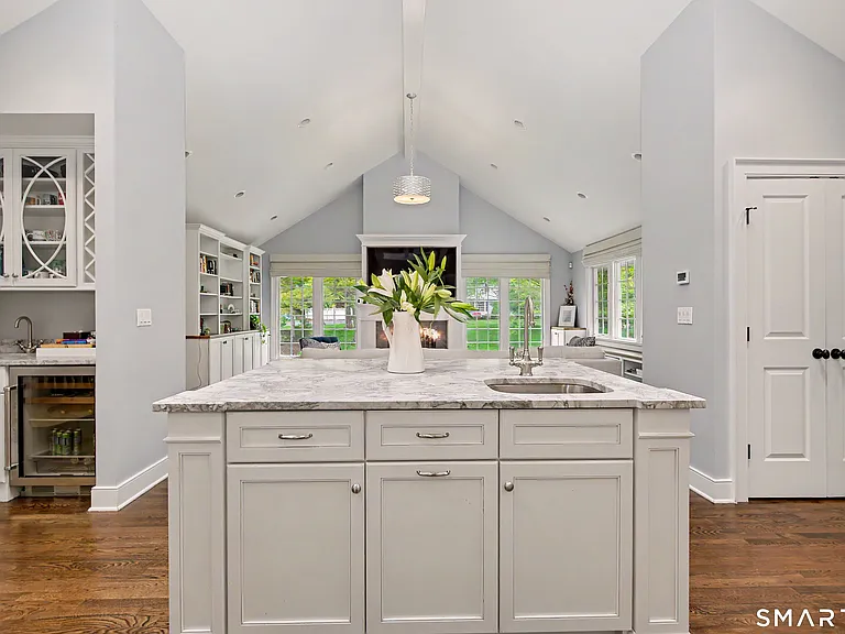 14 Deerfield Rd — Photo 10