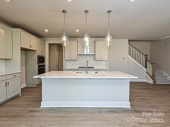 4th image of 207 Halemarge Dr