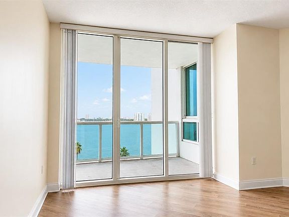 3rd image of 241 RIVERSIDE DRIVE #608