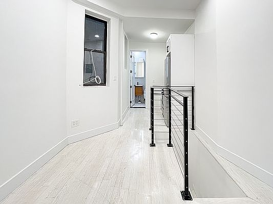 2nd image of 750 Washington Ave #1