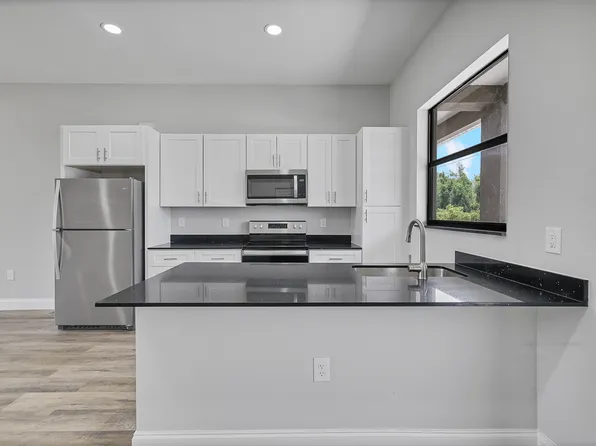 4721 29th St SW, Lehigh Acres, FL 33973