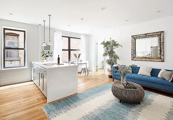 3rd image of 415 Saint Johns Pl APT 2C