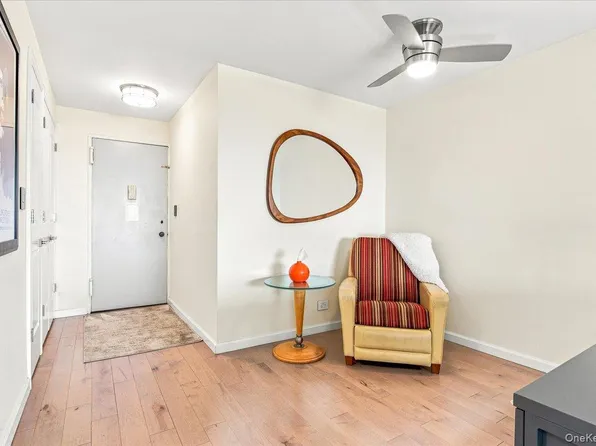 110-11 Queens Boulevard #29G, Forest Hills, NY 11375