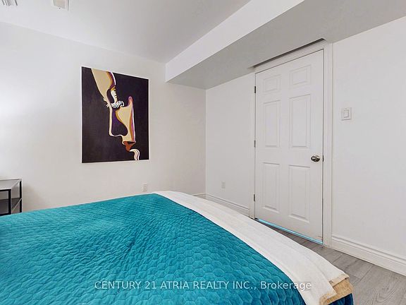 5th image of 1166 Oriole Cres