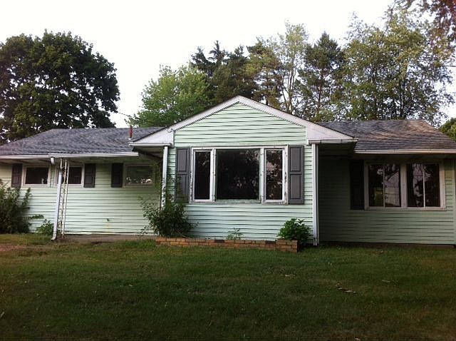1st image of 3240 Curry St