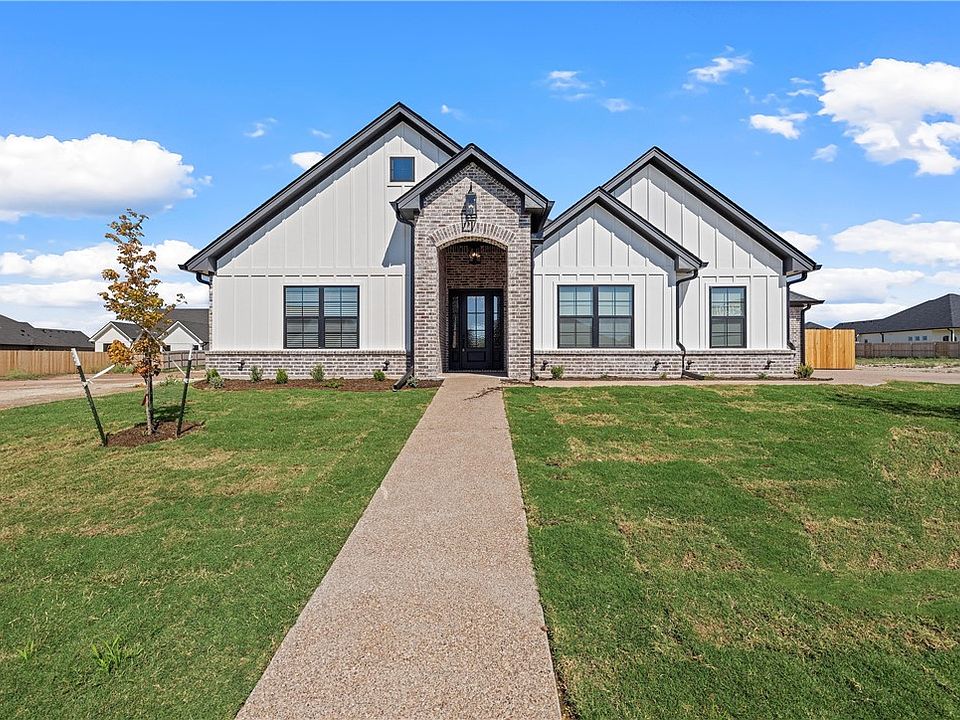 1st image of 10213 Charmwood Dr