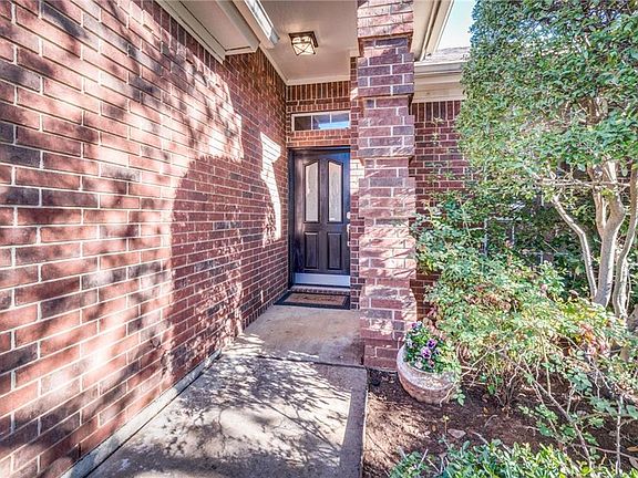 5th image of 8305 Southgate Dr